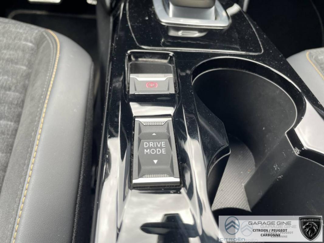 Peugeot 2008 - II BLUEHDI 130 S&amp;S EAT8 ROADTRIP