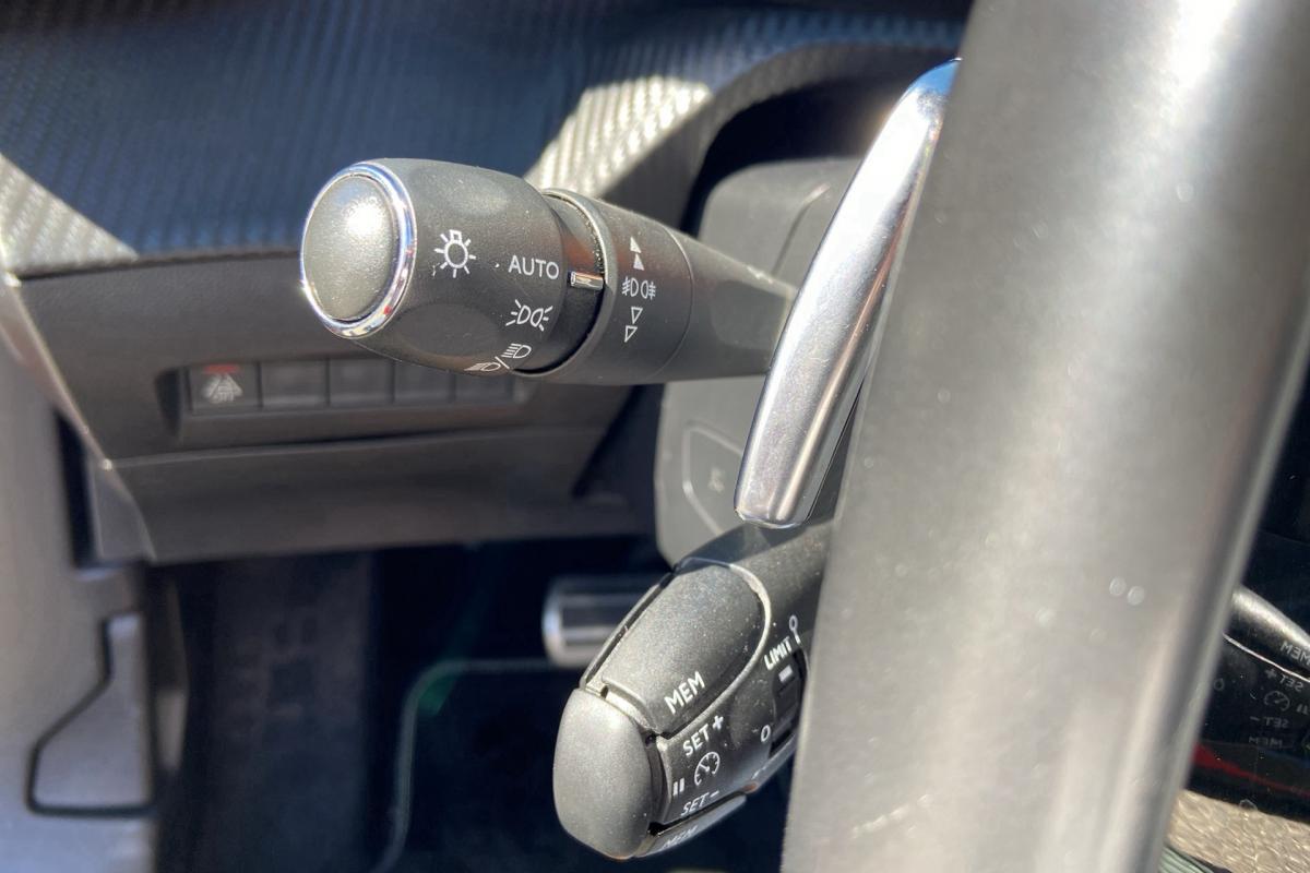 Peugeot 2008 - 1.2 PURETECH 130 EAT8 GT