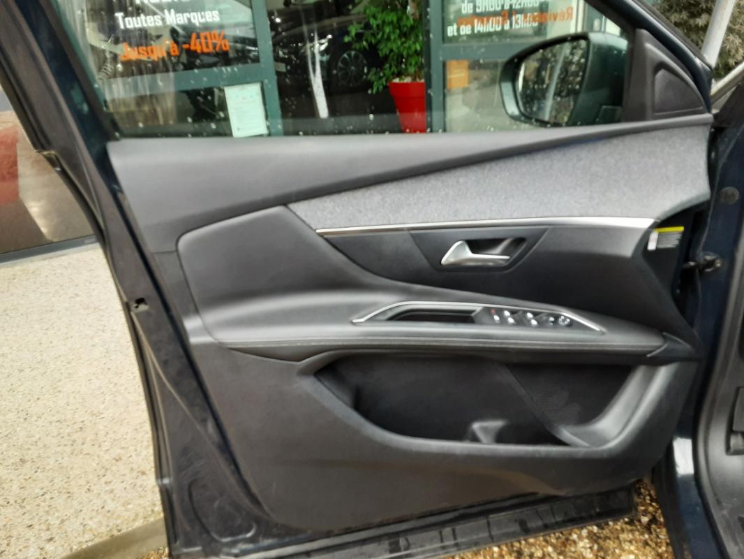 Peugeot 3008 - BlueHDi 130ch SetS EAT8 Allure Business