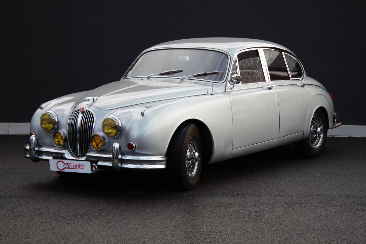 JAGUAR MK II - 3.4 OVERDRIVE GRIS ARGENT CUIR ROUGE HISTORIQUE COMPLET (1966)